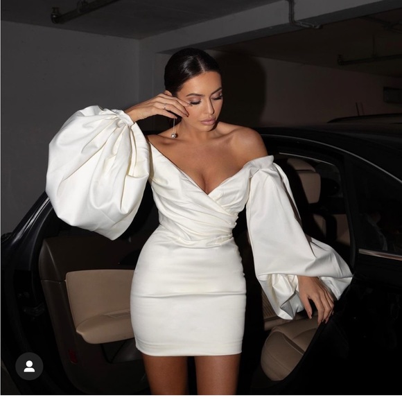 House of CB Carlyn dress - Picture 4 of 11